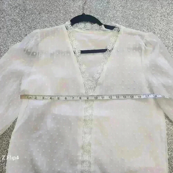 Womens nwot long sleevev neck blouse - Picture 3 of 6